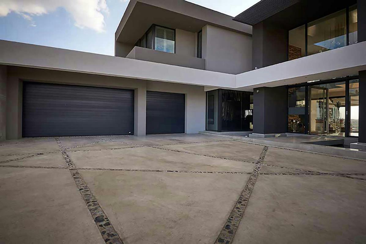 Garage door repair completed for local homeowner